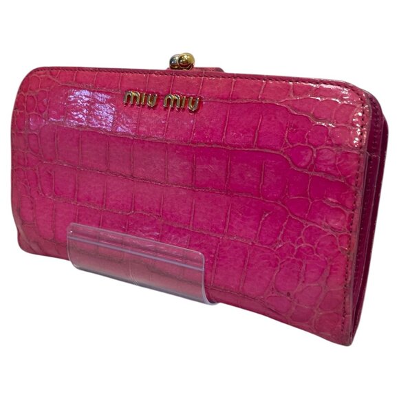 Miu Miu Pink Embossed Patent Leather Wallet - Picture 1 of 4